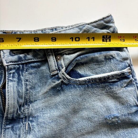 Gap Girlfriend Girls' Sz 14 Distressed Relaxed Fit Raw Hem Button Fly Jeans - Picture 10 of 13